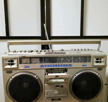 Vintage JVC RC-M70W Boombox – "King of Blasters" (1979) – Tested & Working - Yatva