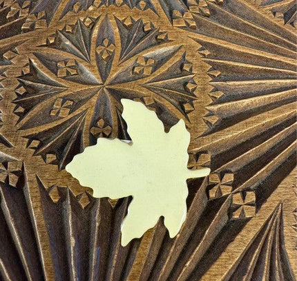 Vintage Leaf Brooch - Yatva