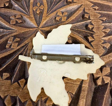 Vintage Leaf Brooch - Yatva