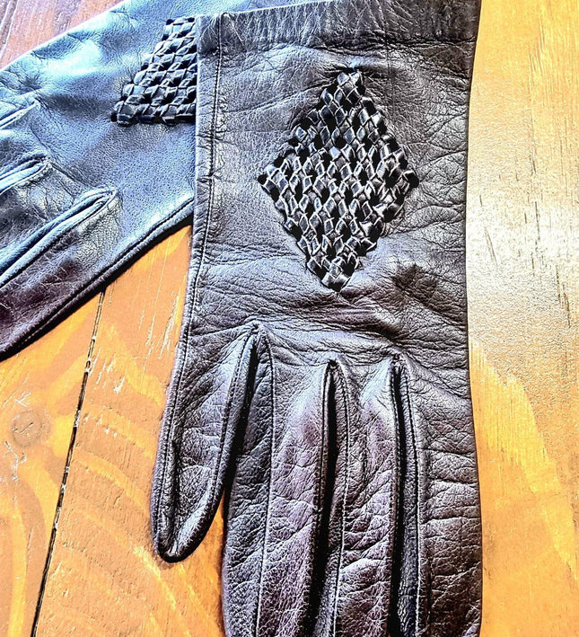 Vintage Leather Gloves - Yatva