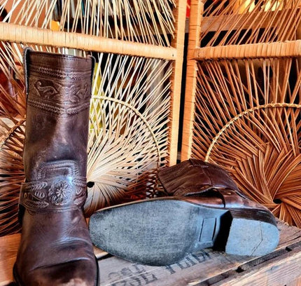 Vintage Leather Western Cowboy Boots - Yatva