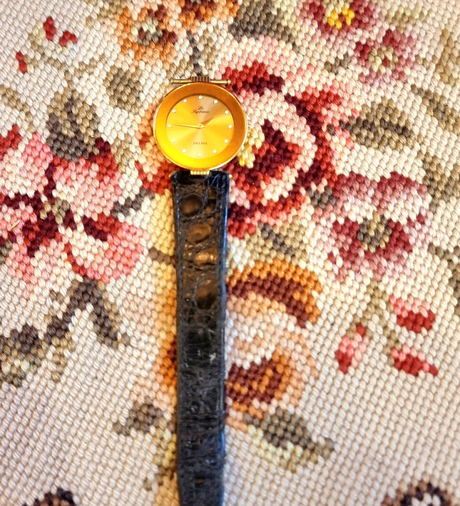 Vintage Les Supremes Delma Watch - Yatva
