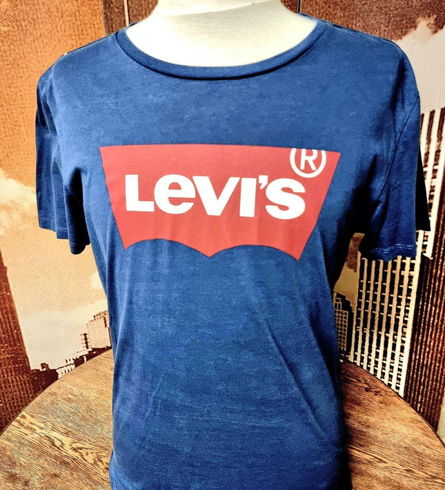 Vintage Levi's T-shirt - Yatva