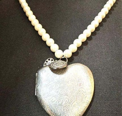 Vintage Locket Necklace - Yatva