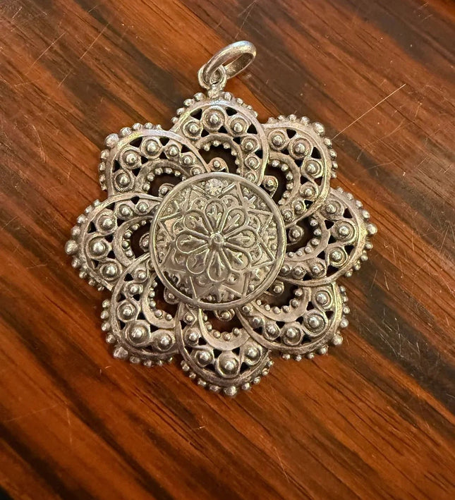 Vintage Mandala Pendant - Yatva