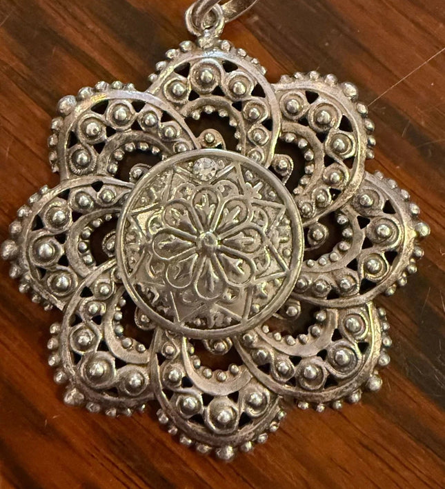 Vintage Mandala Pendant - Yatva
