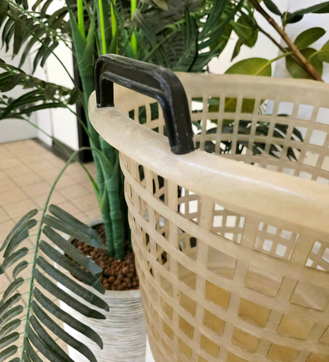 Vintage Mid - Century Modern Plastic Laundry Basket - Yatva