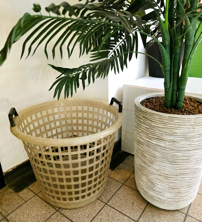 Vintage Mid - Century Modern Plastic Laundry Basket - Yatva