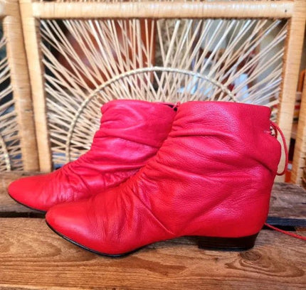 Vintage Millbrooks Ankle Boots - Yatva