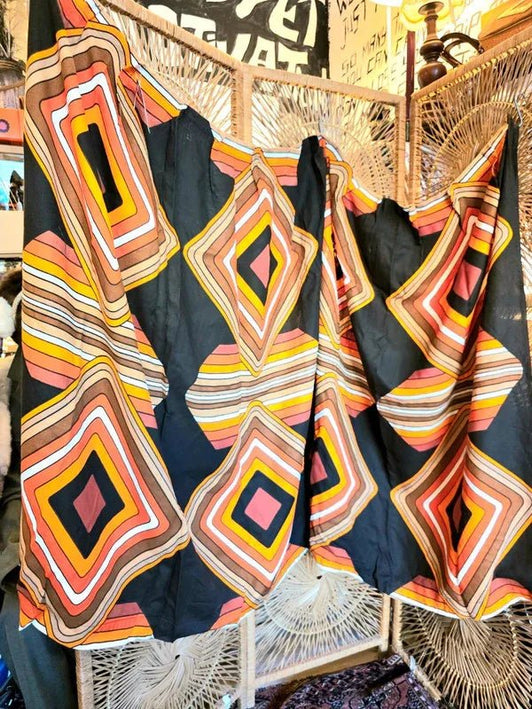 Vintage MOD 70's Geometric Curtain - Yatva