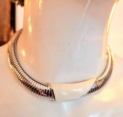 Vintage Monet Signed Chocker Necklace - Yatva