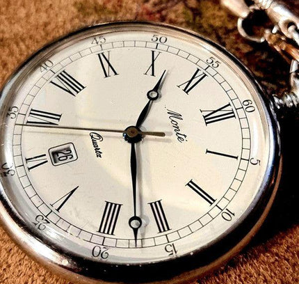 Vintage Monté Quartz Pocket Watch - Yatva