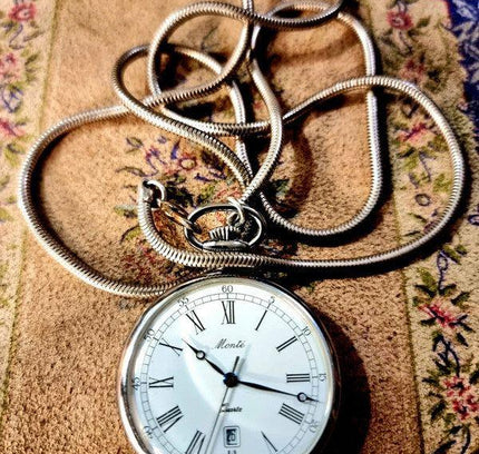 Vintage Monté Quartz Pocket Watch - Yatva