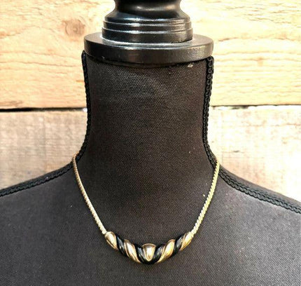 Vintage Necklace - Yatva