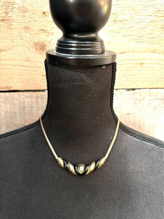 Vintage Necklace - Yatva