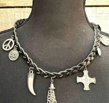 Vintage Necklace - Yatva