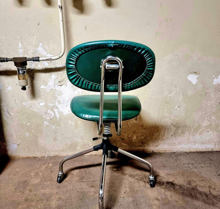 Vintage Office Chair - Yatva