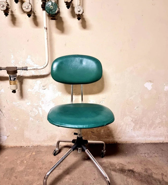 Vintage Office Chair - Yatva