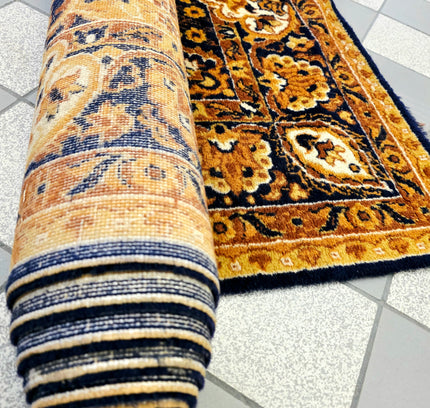 Vintage Oriental Medallion Area Rug - Mustard Gold & Navy Blue (202 x 280 cm) - Yatva