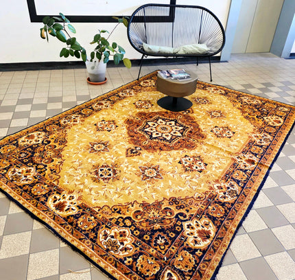 Vintage Oriental Medallion Area Rug - Mustard Gold & Navy Blue (202 x 280 cm) - Yatva