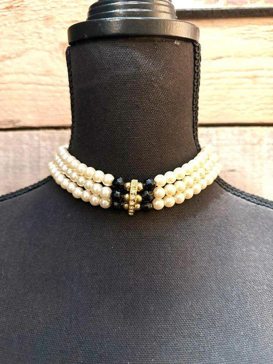 Vintage Pearl Necklace - Yatva