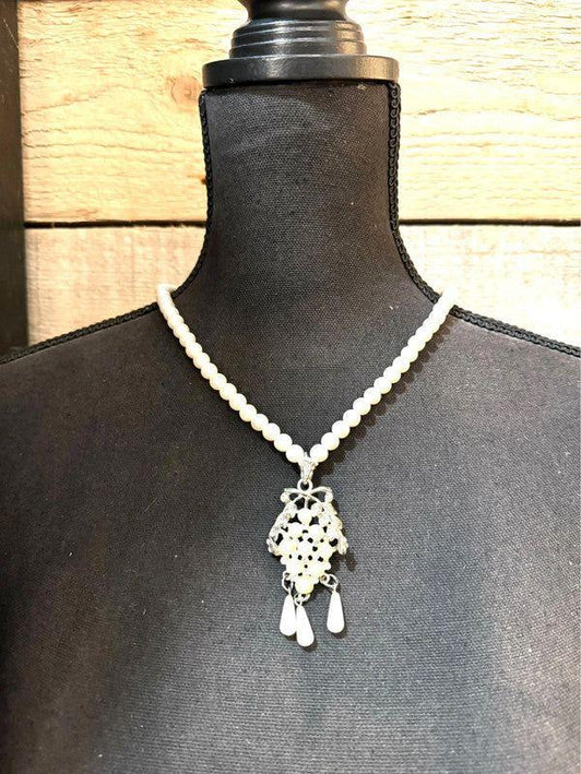 Vintage Pearl Necklace - Yatva