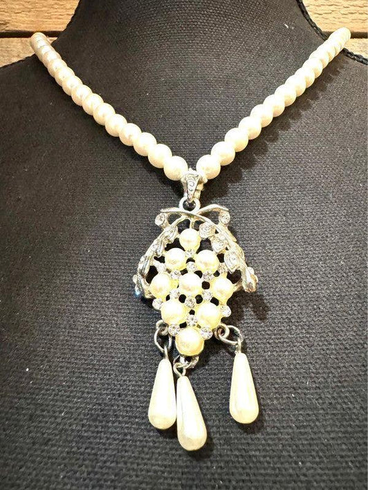 Vintage Pearl Necklace - Yatva