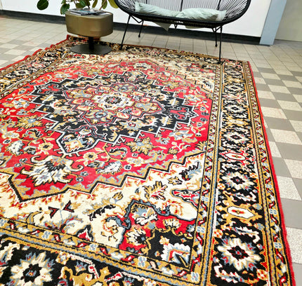 Vintage Persian-Style Red Medallion Area Rug (200x280 cm) - Yatva