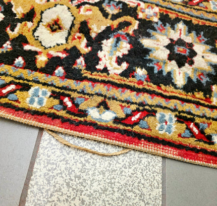 Vintage Persian-Style Red Medallion Area Rug (200x280 cm) - Yatva