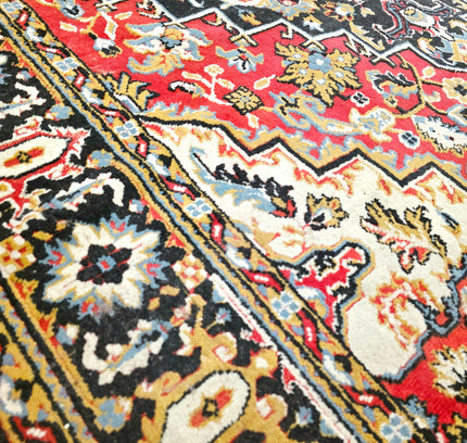 Vintage Persian-Style Red Medallion Area Rug (200x280 cm) - Yatva