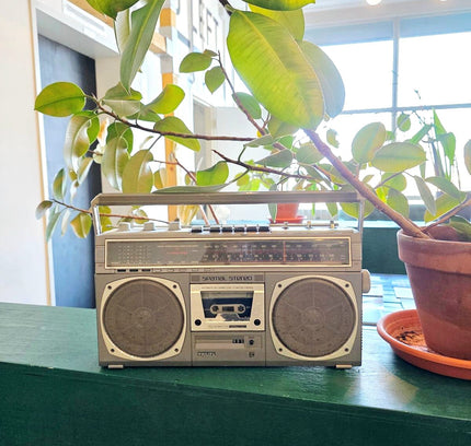 Vintage Philips D8418 Spatial Stereo Boombox | 1980s Radio Cassette Player - Yatva