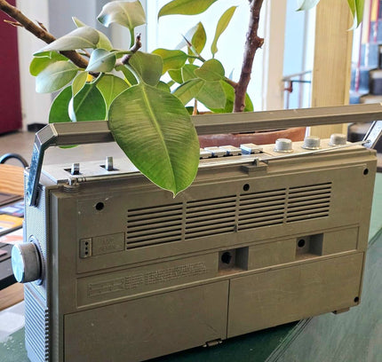 Vintage Philips D8418 Spatial Stereo Boombox | 1980s Radio Cassette Player - Yatva