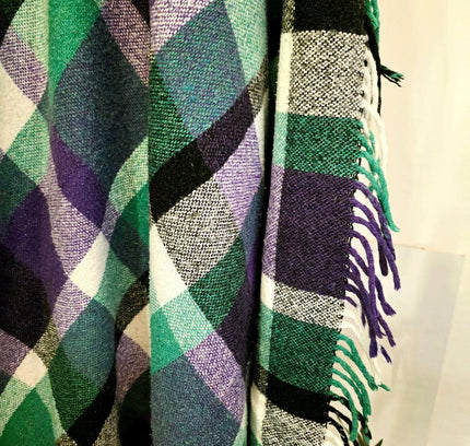 Vintage Plaid Throw Blanket - Yatva