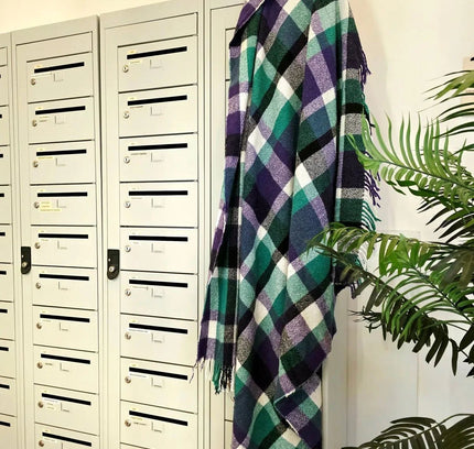 Vintage Plaid Throw Blanket - Yatva
