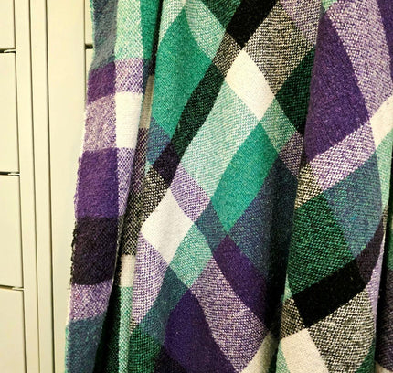 Vintage Plaid Throw Blanket - Yatva