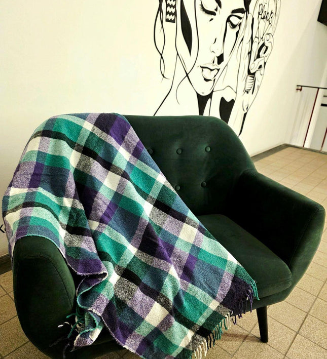 Vintage Plaid Throw Blanket - Yatva
