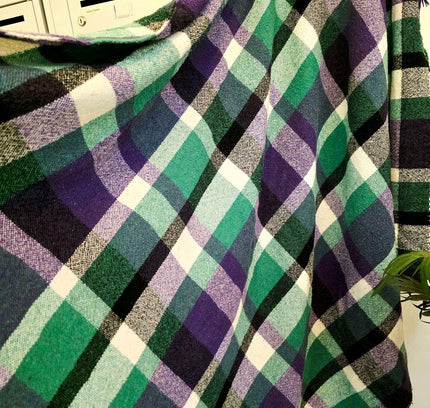 Vintage Plaid Throw Blanket - Yatva