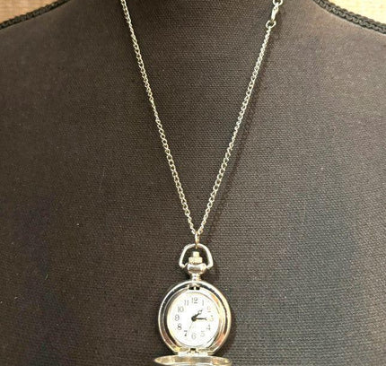 Vintage Pocket Watch Necklace - Yatva