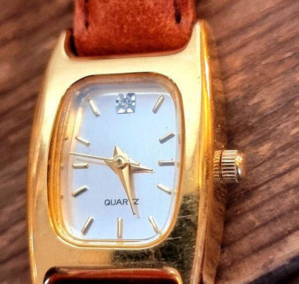 Vintage Quartz Watch - Yatva