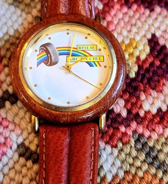 Vintage Réseau Arc En Ciel Watch - Yatva