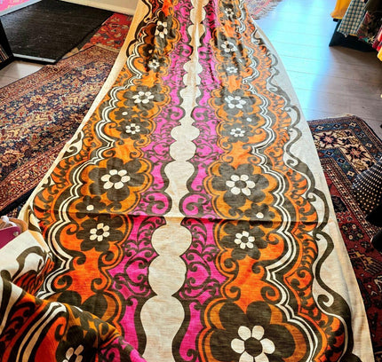 Vintage retro Original 1970s Floral Curtain - Yatva