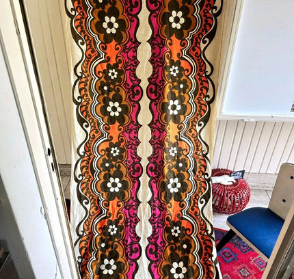 Vintage retro Original 1970s Floral Curtain - Yatva