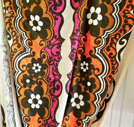Vintage retro Original 1970s Floral Curtain - Yatva