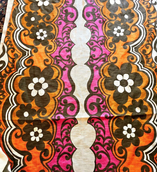 Vintage retro Original 1970s Floral Curtain - Yatva