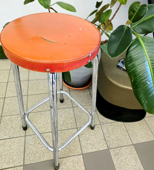 Vintage Retro Stool – 1960s/70s Space Age – Mid - Century Modern Retro - Yatva