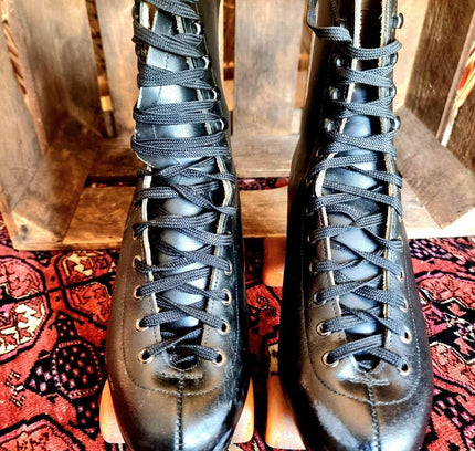 Vintage Roller Skates - Yatva