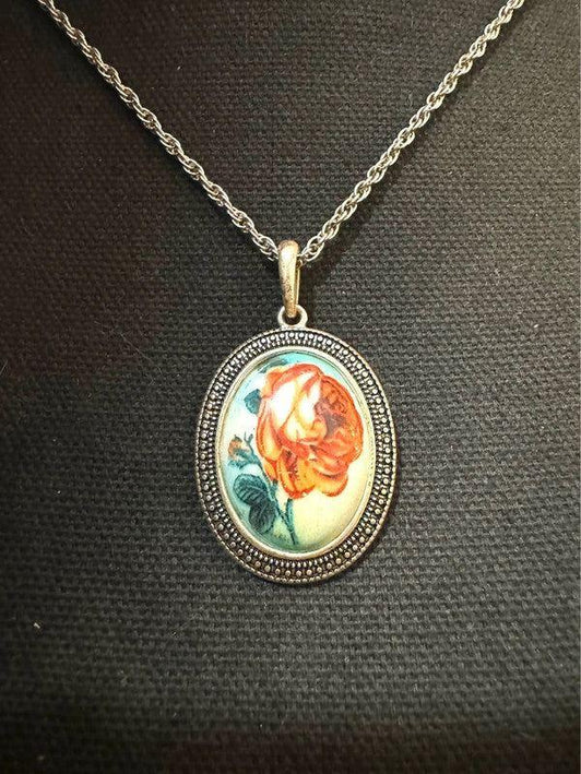 Vintage Rose Necklace - Yatva