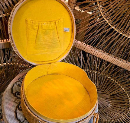 Vintage Round Rattan Hand Bag - Yatva