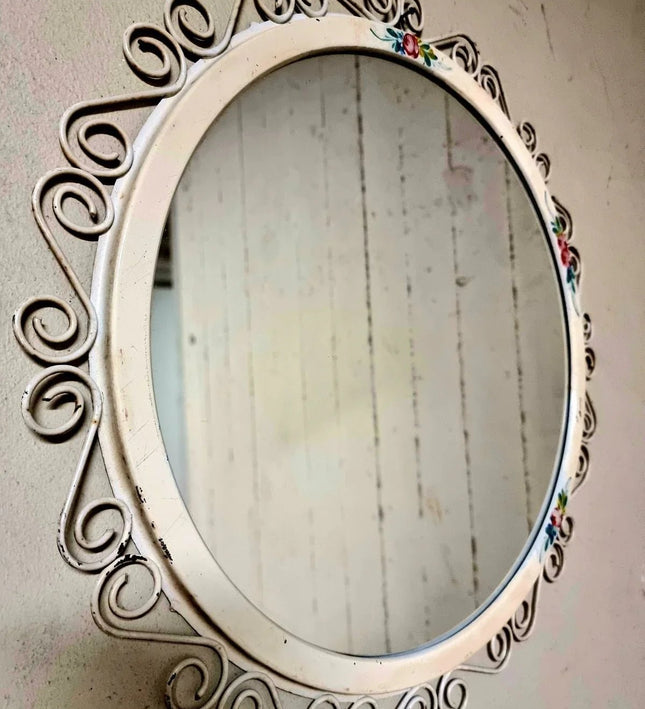 Vintage Round Wall Mirror - Yatva