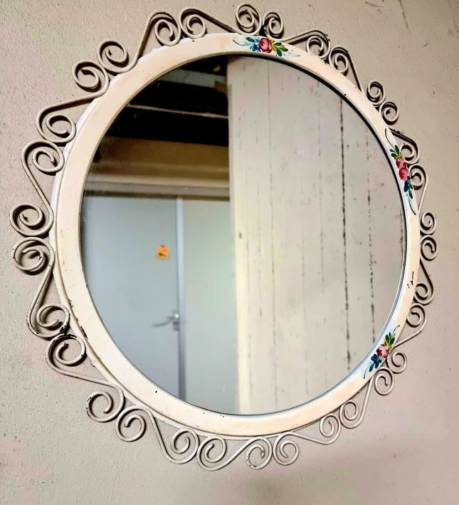 Vintage Round Wall Mirror - Yatva